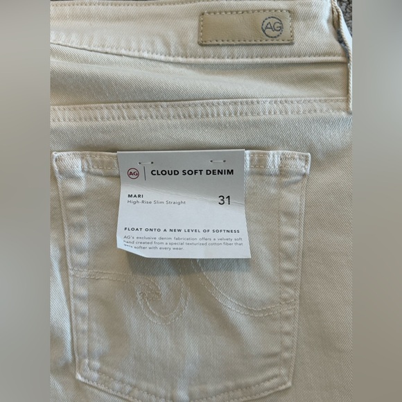Evereve AG Mari High Rise Straight Leg Jean in size 31 in white cream - Picture 9 of 12